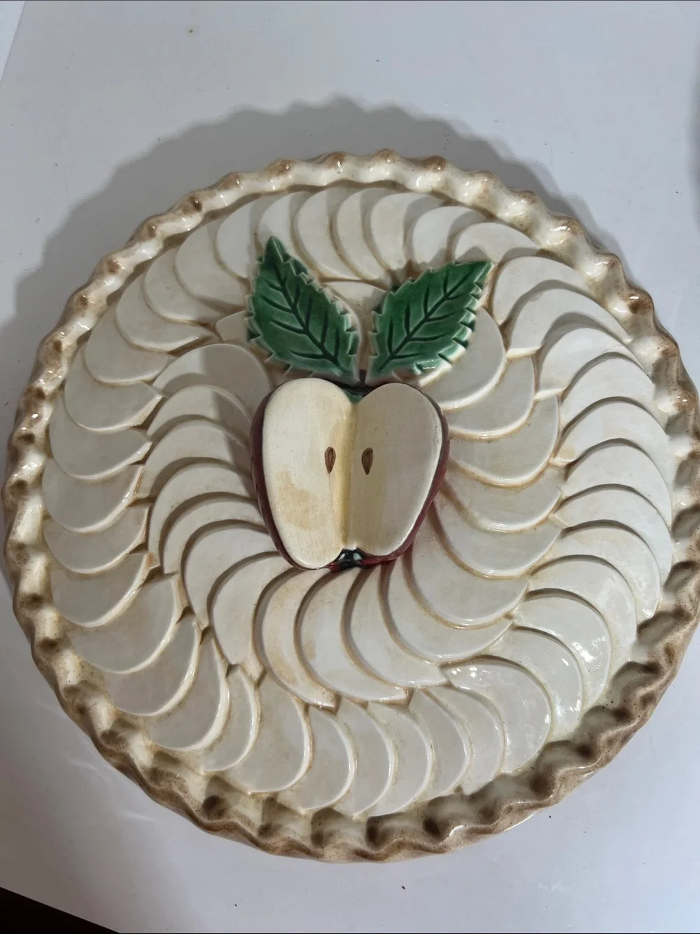 Decorative Ceramic Pie Dish with Apple Motif - Picture 6 of 6